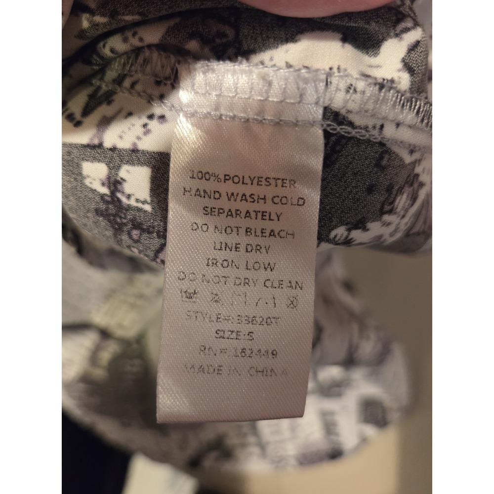 Milk & Honey Newspaper‎ Style Print, Cowl Neck Blouse Sz S - Picture 7 of 7